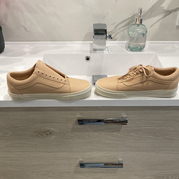 🌊BNWOB Tan Leather Vans Sneakers🌊 - Picture 5 of 9